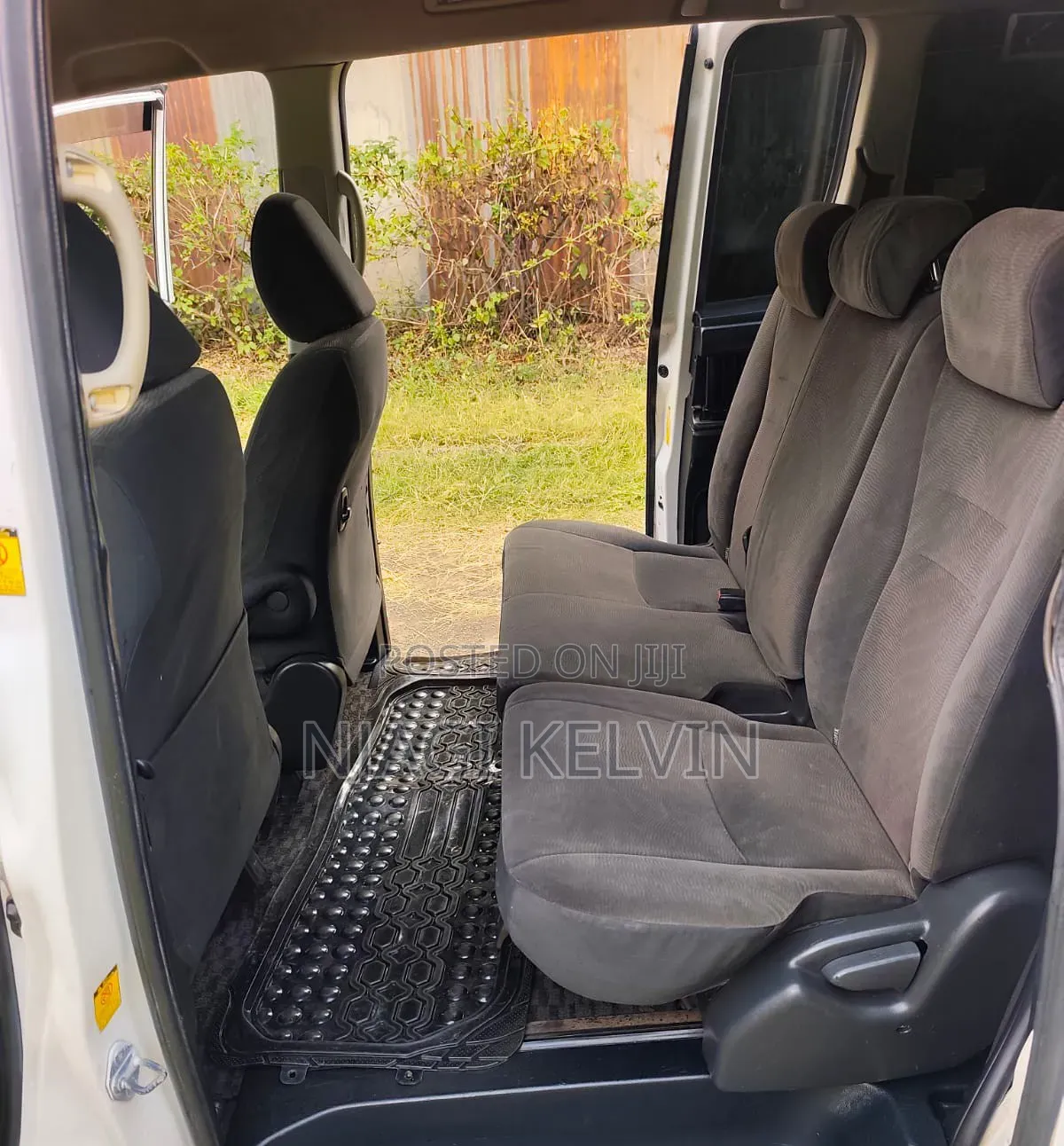 Toyota Voxy 2012 White