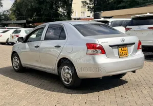 Toyota Belta 2007 Silver