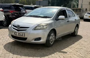 Toyota Belta 2007 Silver