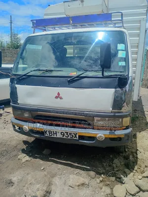 Mitsubishi Canter 4d35