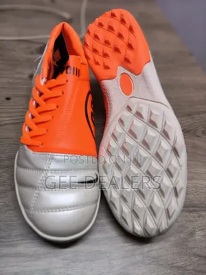 Soccer Trainer Shoes,T90 Trainers Size 39-45