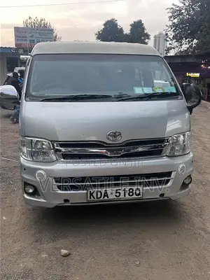 Toyota HiAce 2014 Silver