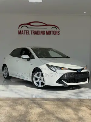 Toyota Corolla SE (1.8L 4cyl 6M) 2019 White