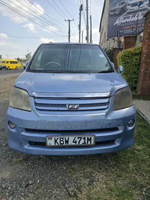 Toyota Noah 2006 Blue