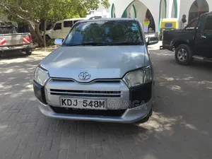 Toyota Succeed SV Premium 2016 Silver