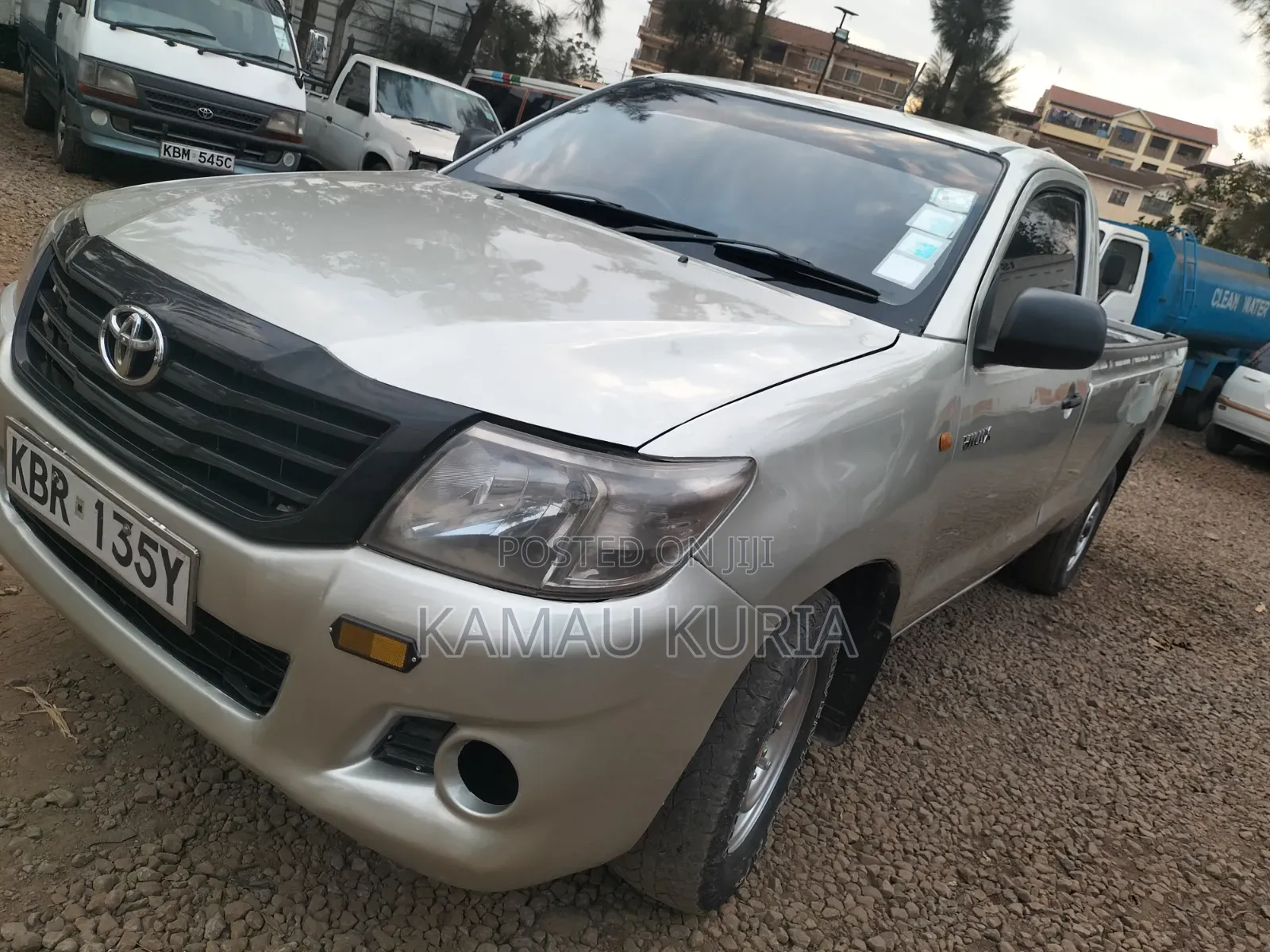 Toyota Hilux 2012 Silver