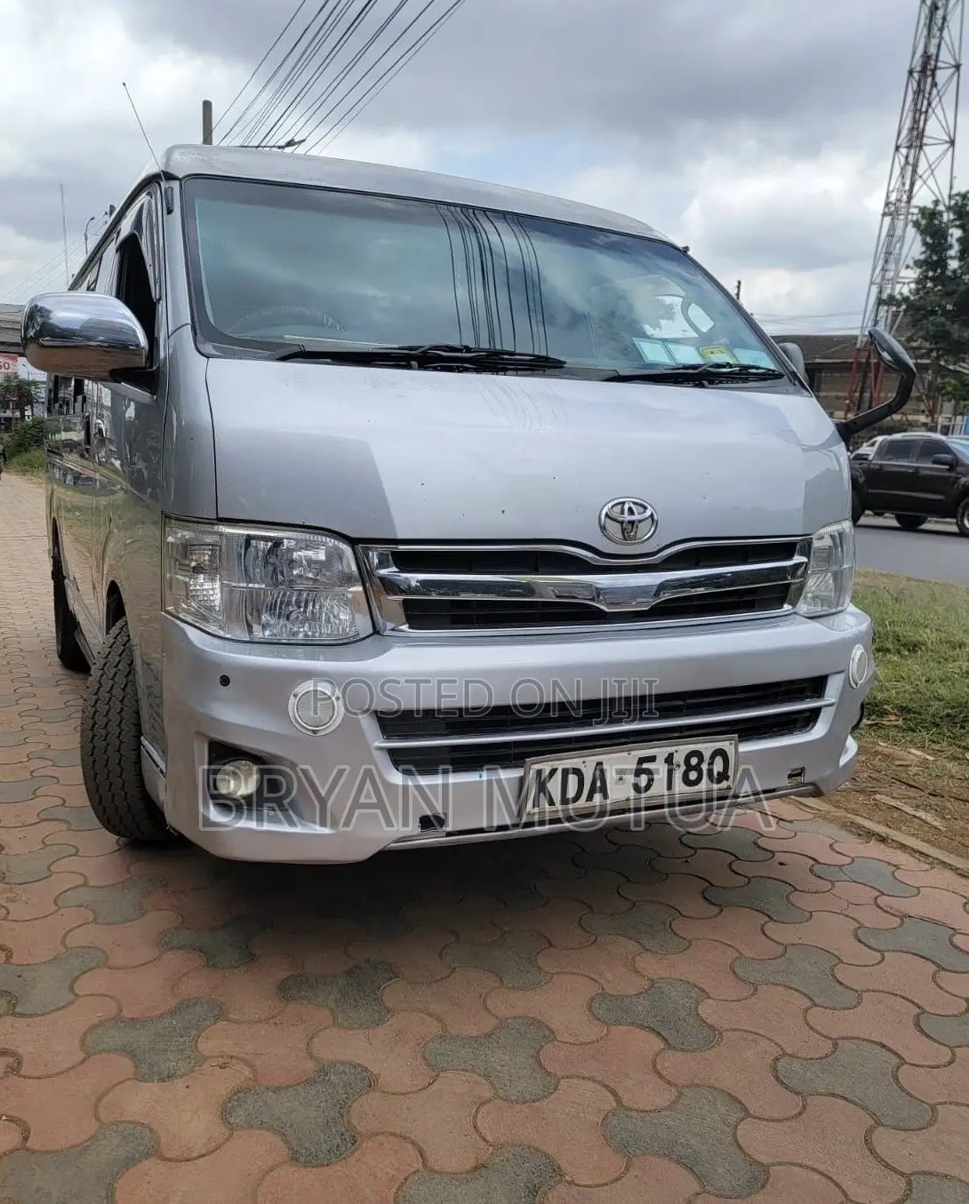 Toyota HiAce 2014 Silver