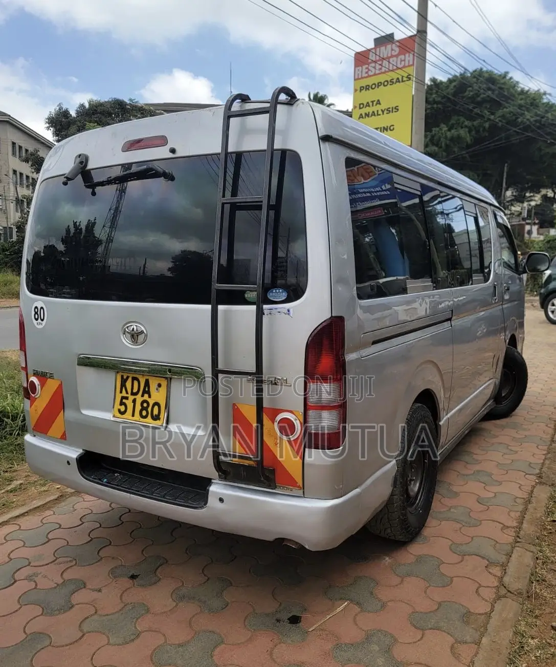 Toyota HiAce 2014 Silver