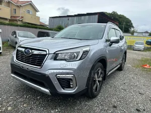 Subaru Forester 2019 Silver