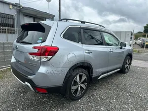 Subaru Forester 2019 Silver