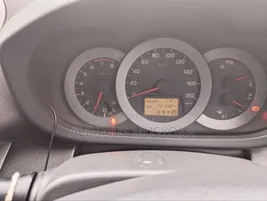 Toyota RAV4 2010 Silver