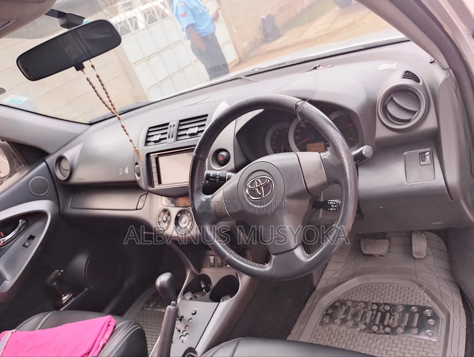 Toyota RAV4 2010 Silver
