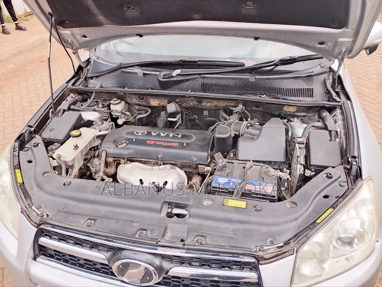 Toyota RAV4 2010 Silver