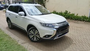 Mitsubishi Outlander 2.4 PHEV AWD 2019 White