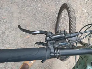Raleigh Mara 27.5 Mountain Bike – Excellent Condition