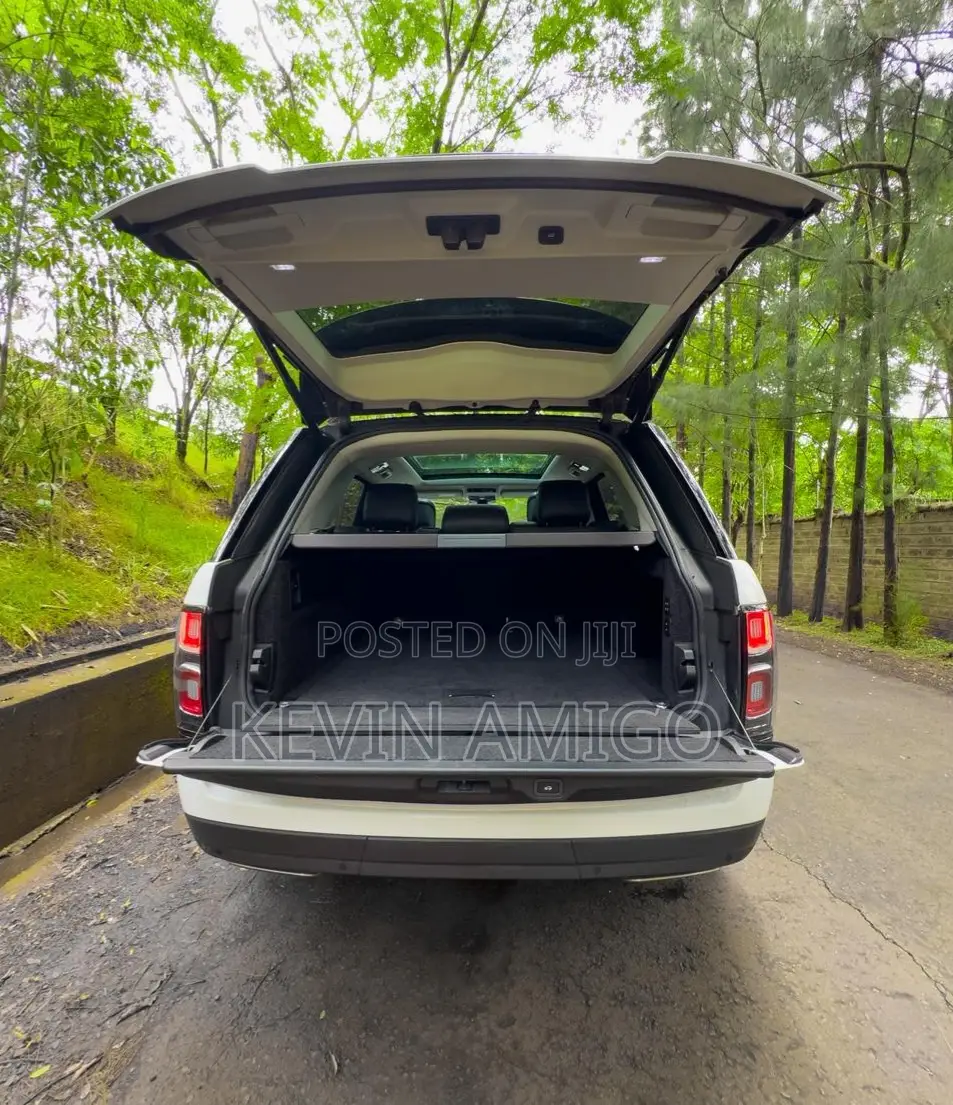 Land Rover Range Rover Vogue 2019 White