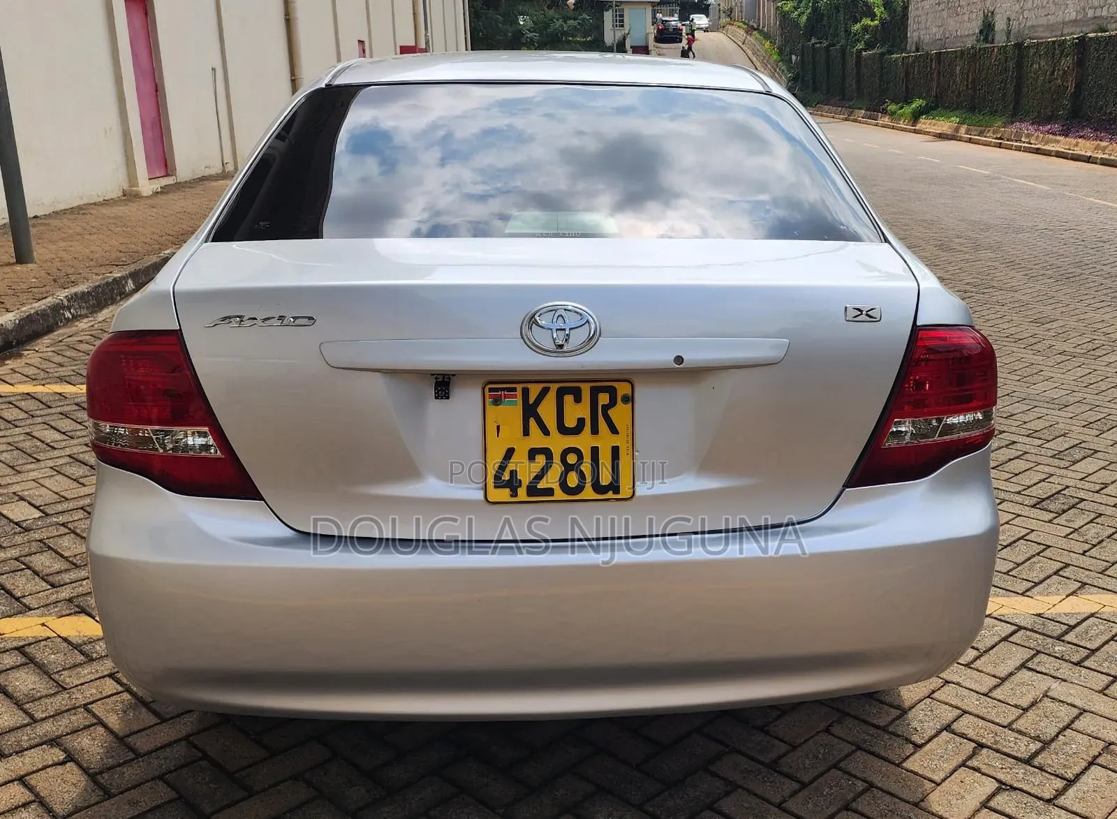 Toyota Axio 2011 Silver