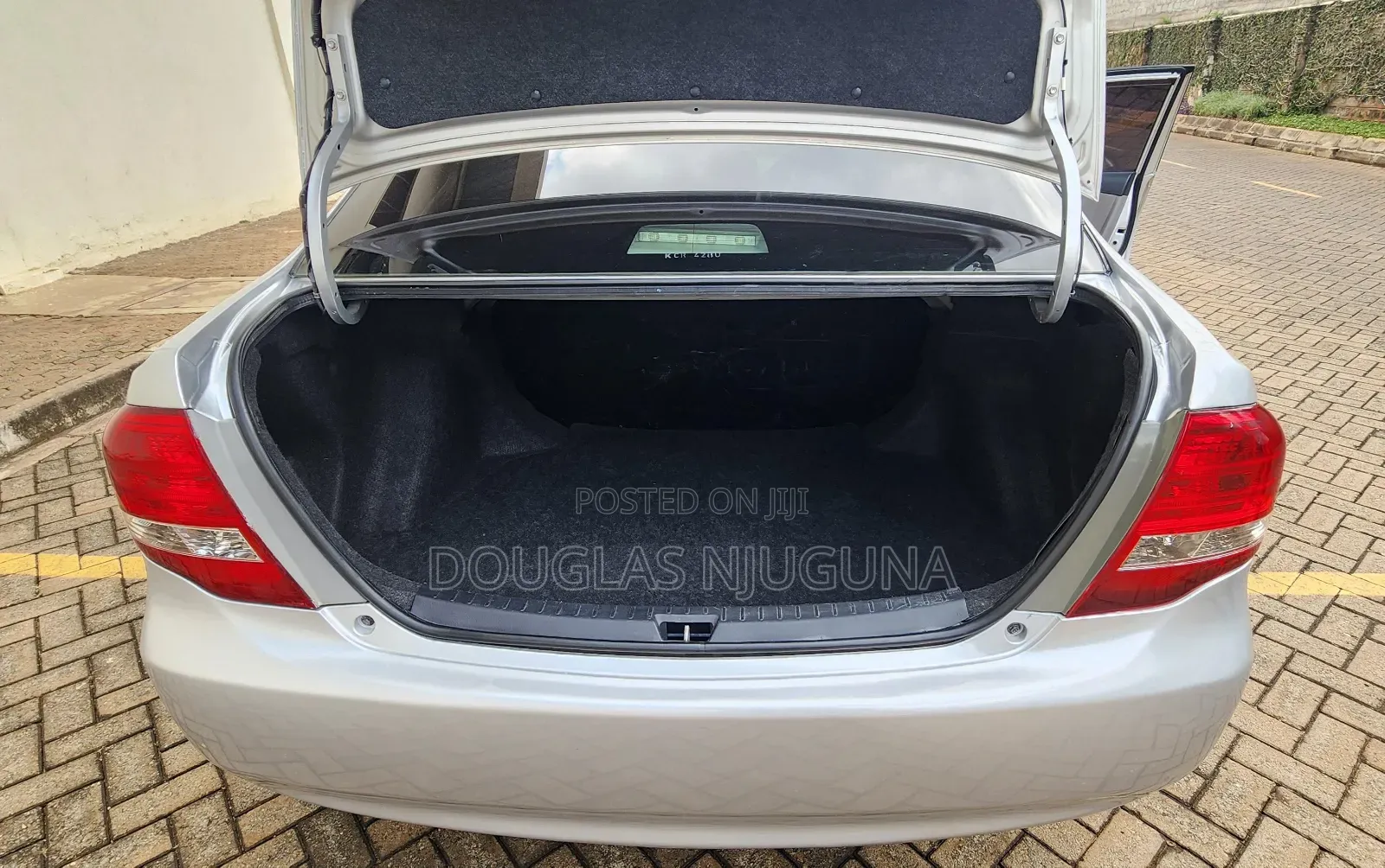 Toyota Axio 2011 Silver