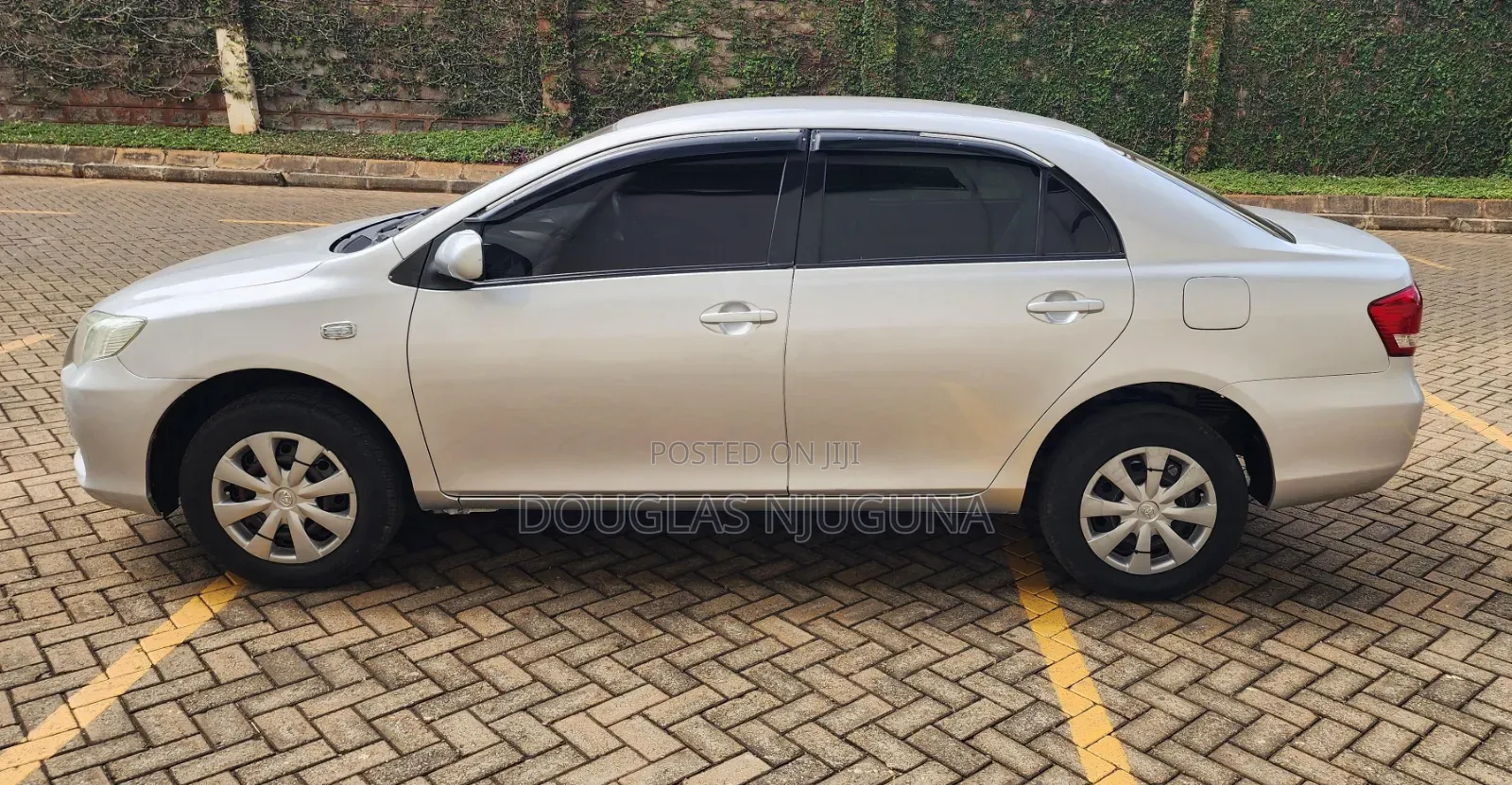 Toyota Axio 2011 Silver
