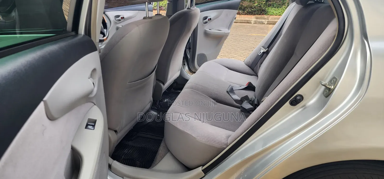 Toyota Axio 2011 Silver