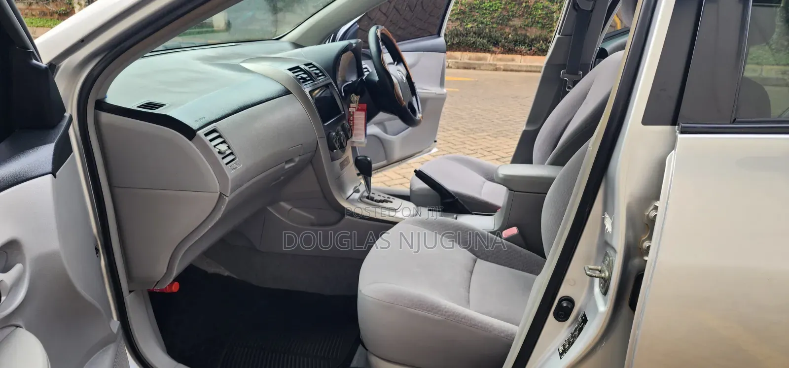 Toyota Axio 2011 Silver