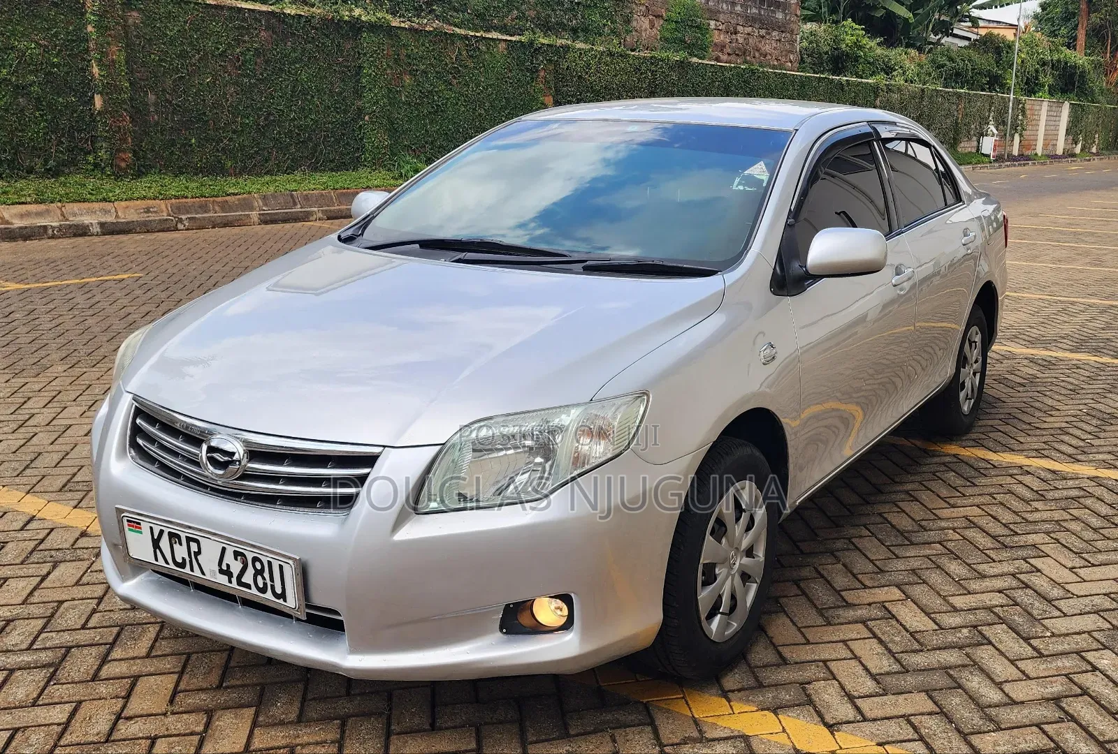 Toyota Axio 2011 Silver