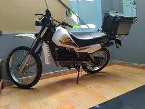 Yamaha DT175 2021 White