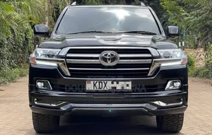 Toyota Land Cruiser 2011 Black