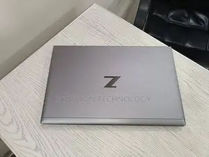 Laptop HP ZBook Firefly 15 G7 32GB Intel Core i7 SSD 512GB