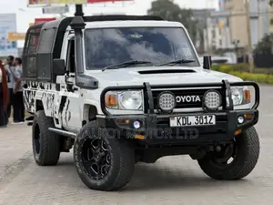 Toyota Land Cruiser 76 Series 2023 White