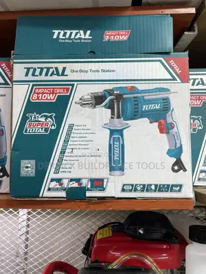 Total 810w Impact Drill