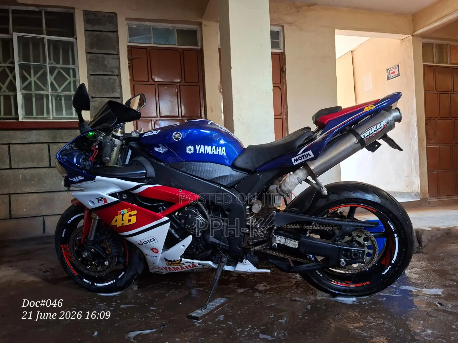 Yamaha R1 2015 Blue