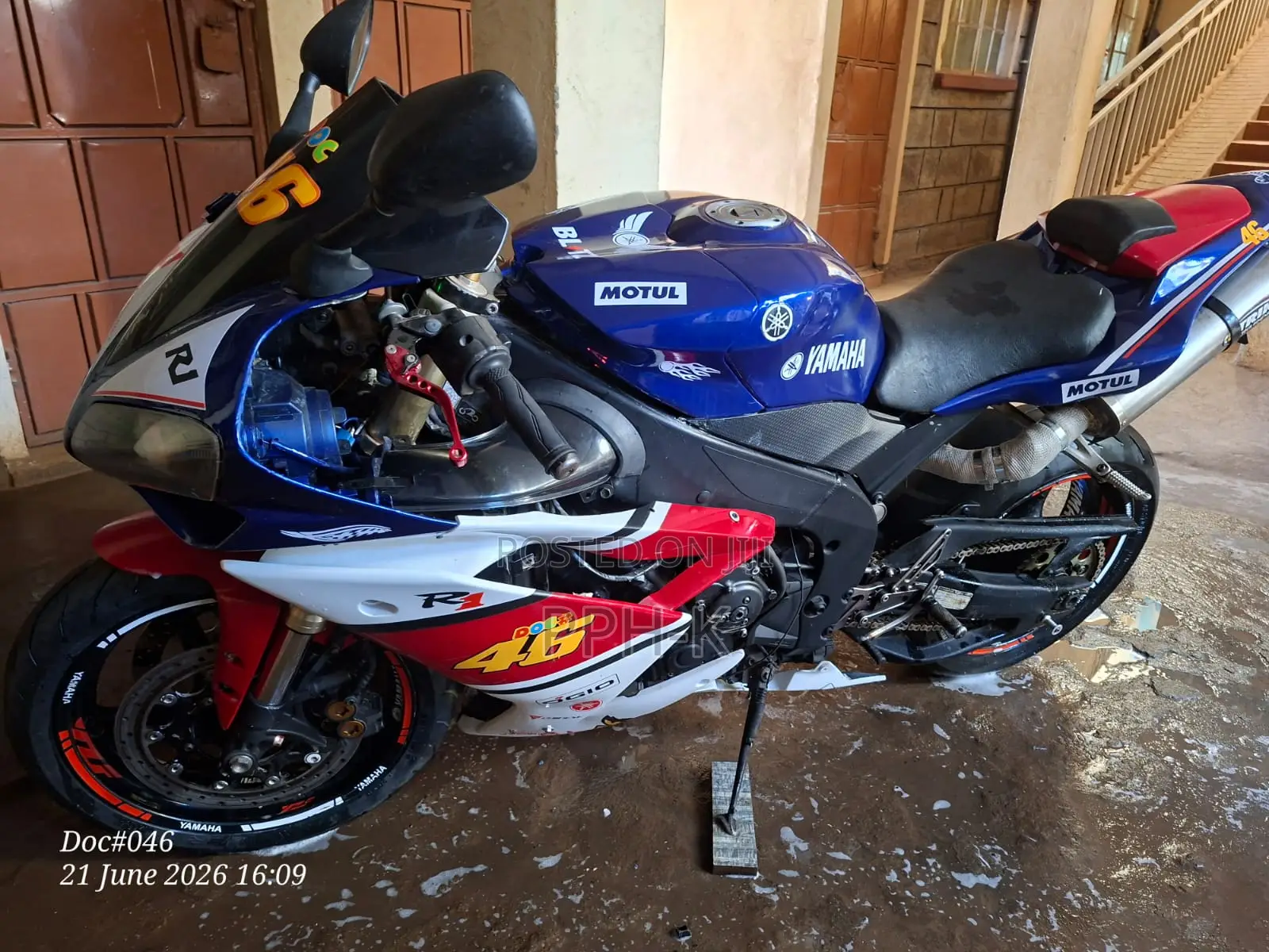Yamaha R1 2015 Blue