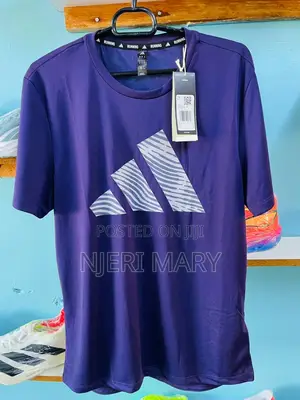 Adidas Tshirt