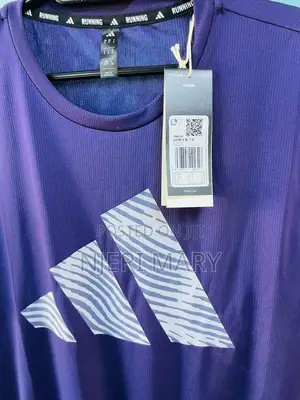 Adidas Tshirt
