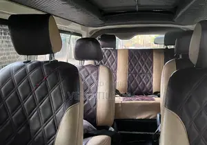 Toyota HiAce 2014 White
