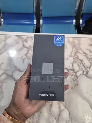 New Samsung Galaxy Z Flip 5 256 GB Green