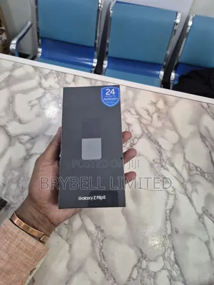 New Samsung Galaxy Z Flip 5 256 GB Black