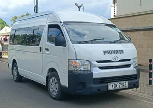 Toyota HiAce 2017 White