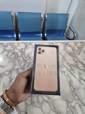 New Apple iPhone 11 Pro Max 256 GB Gold