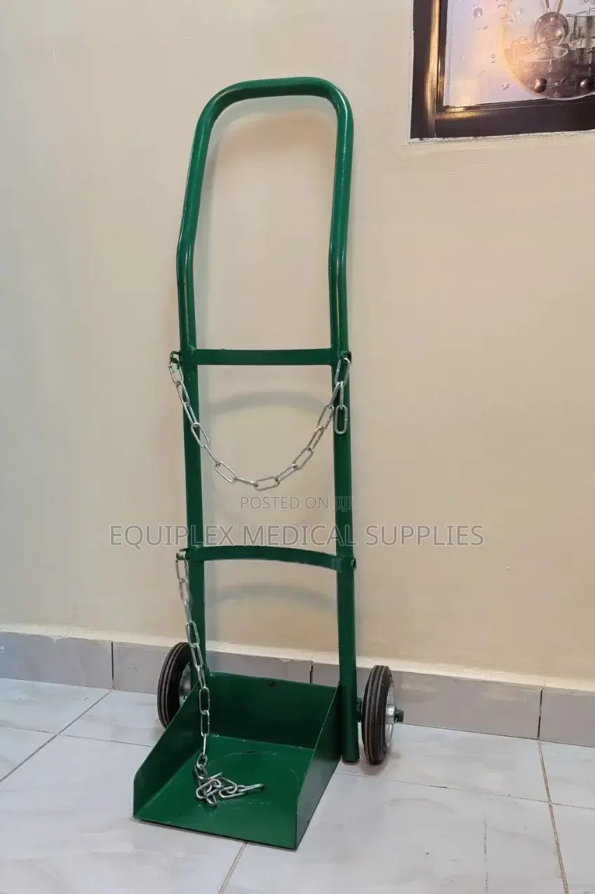 3.4m3 Oxygen Trolley With Chains for Stability