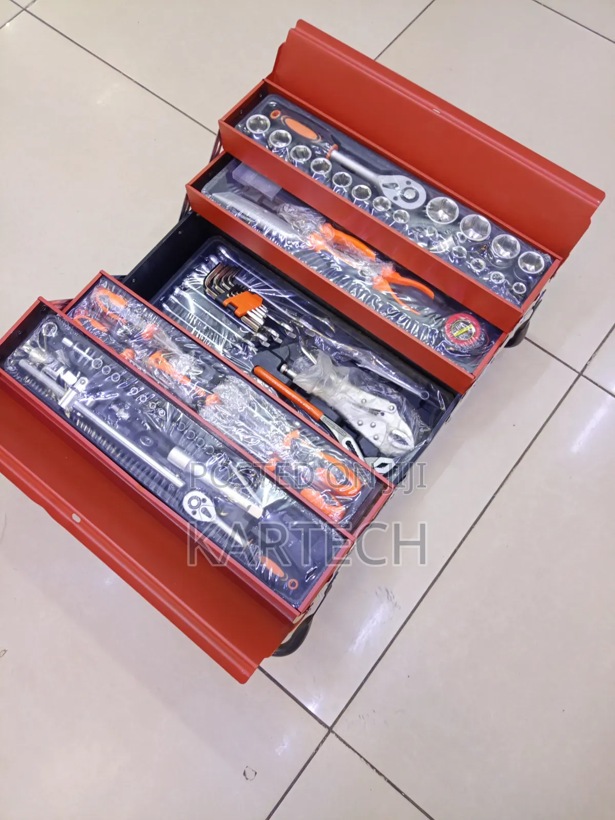 85pcs Multi-Function Toolbox With Ratchet Sockets, Pliers and Hex Keys