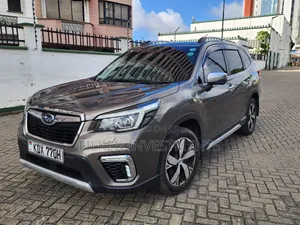 Subaru Forester 2019 Ivory