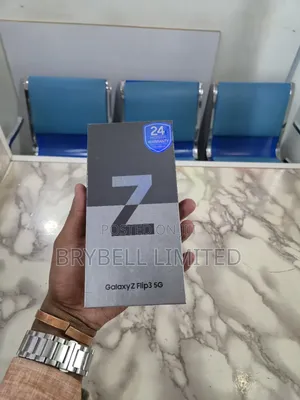 New Samsung Galaxy Z Flip3 5G 256 GB Black