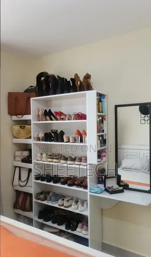 Executive Wooden Shoes Rack