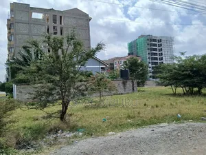 Kamakis: 80×100 Commercial Plot