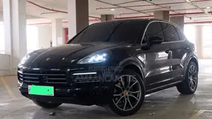 Porsche Cayenne Base AWD 2019 Black