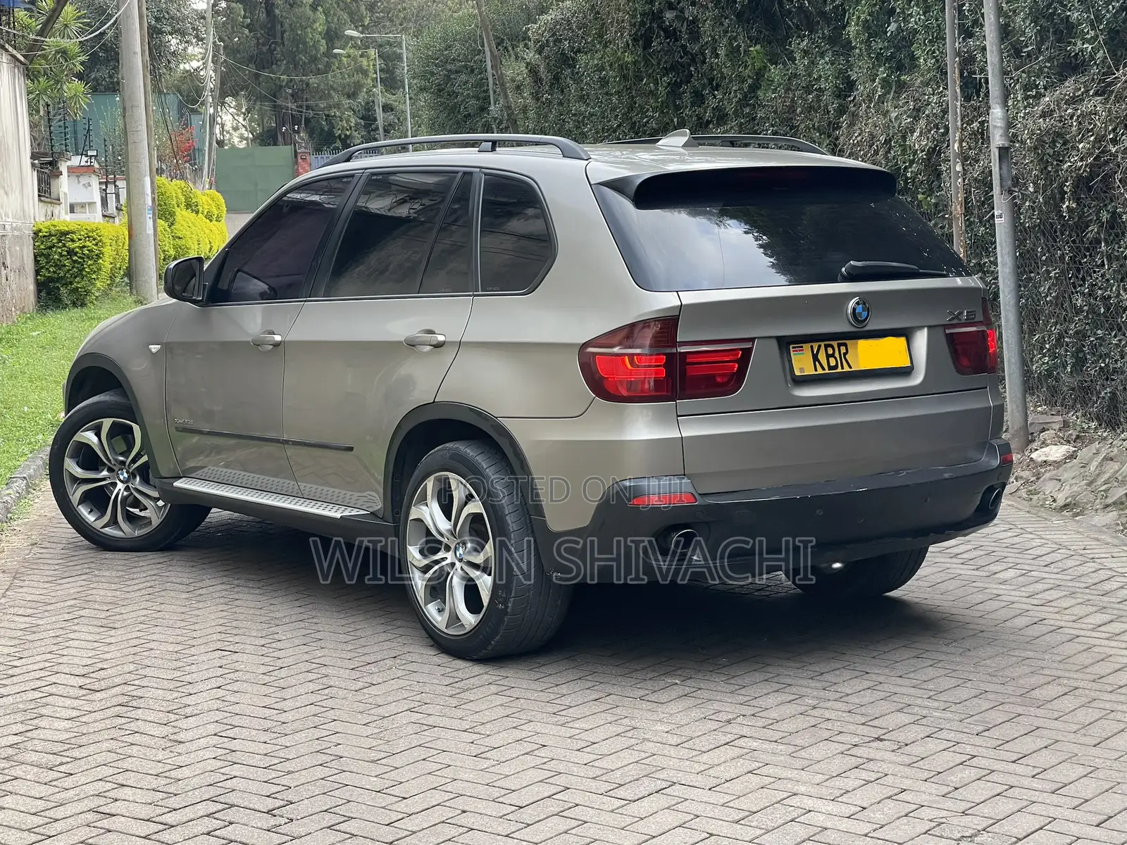 BMW X5 2009 Gold