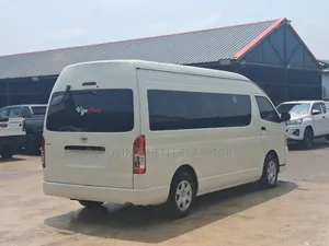 Toyota Granace 2019