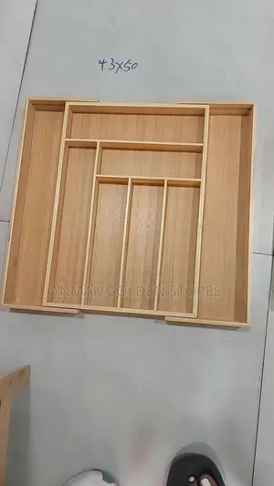 Wooden Expandable Cutlery Tray Organizer
